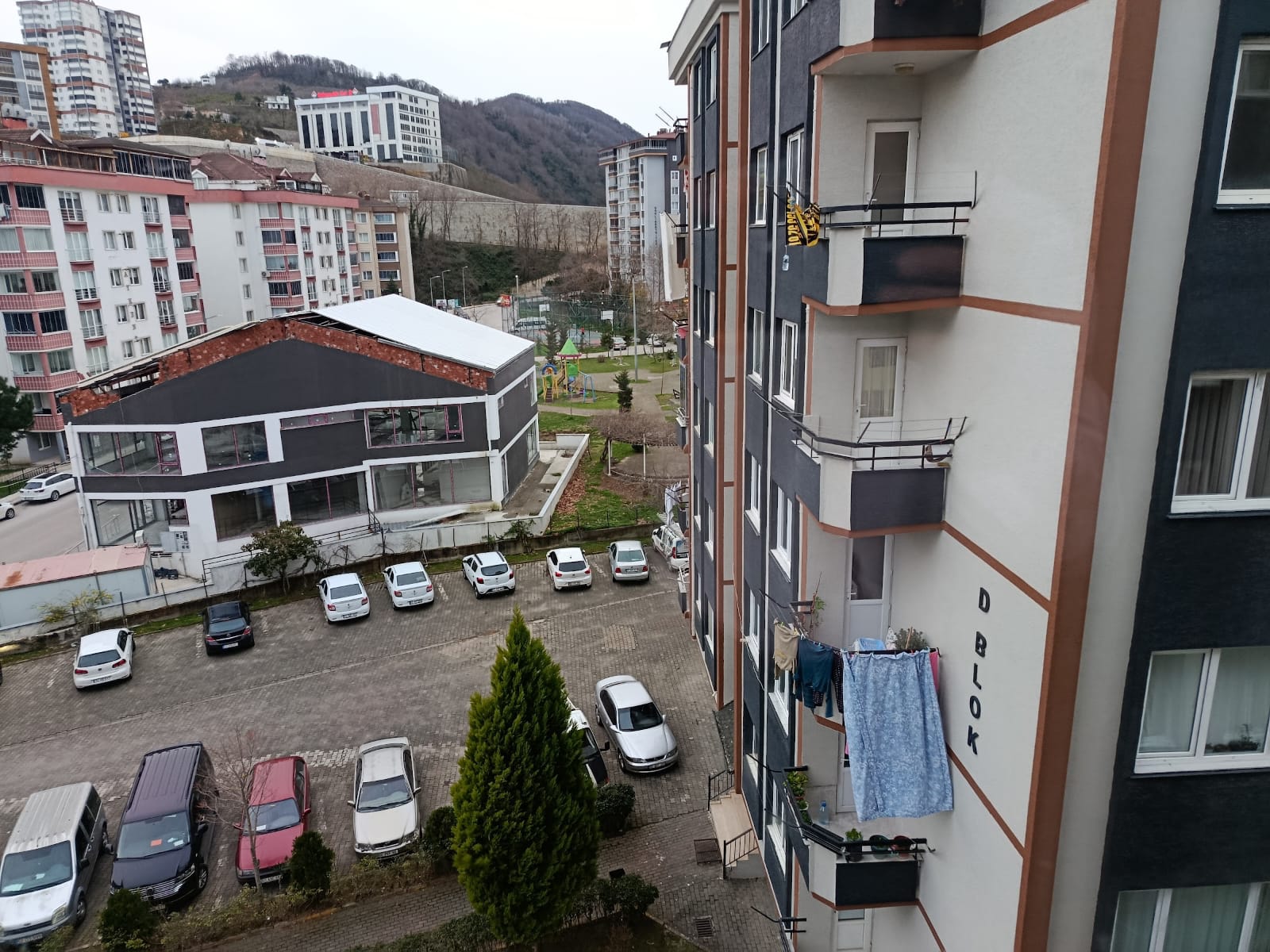 PLEVNE CADDESİNDE KİRALIK DAİRE